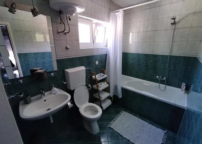 Marina 公寓 赫瓦尔