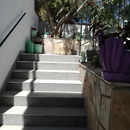 Marina Apartment *
